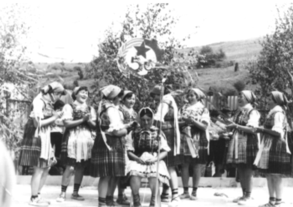 Historická fotografia zo života obce Malý Lipník