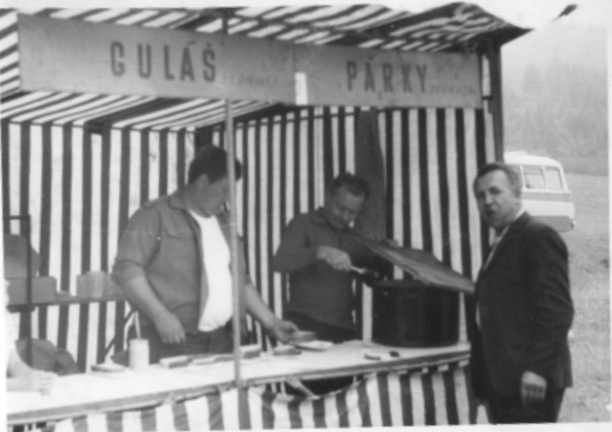 Historická fotografia zo života obce Malý Lipník